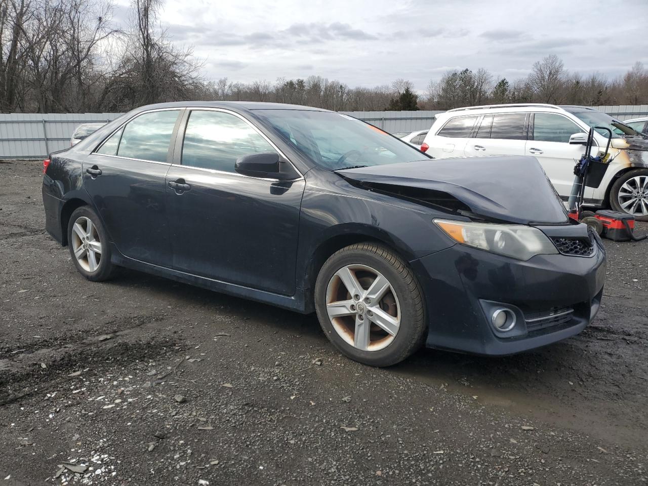 2013 Toyota Camry - Image 4
