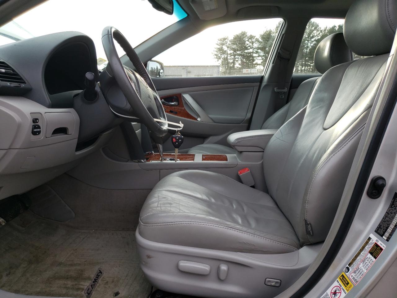 2009 Toyota Camry - Image 7
