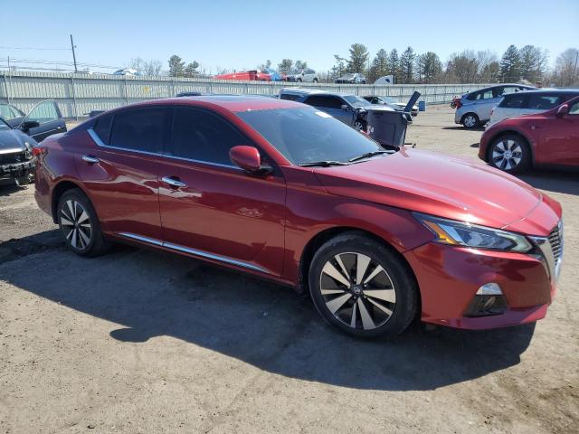  NISSAN ALTIMA 2019 Czerwony