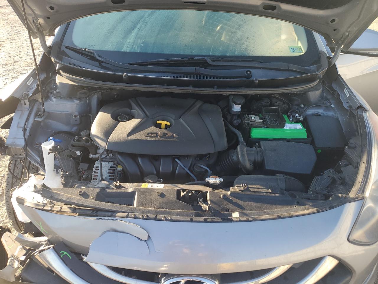 2014 Hyundai Elantra - Image 11