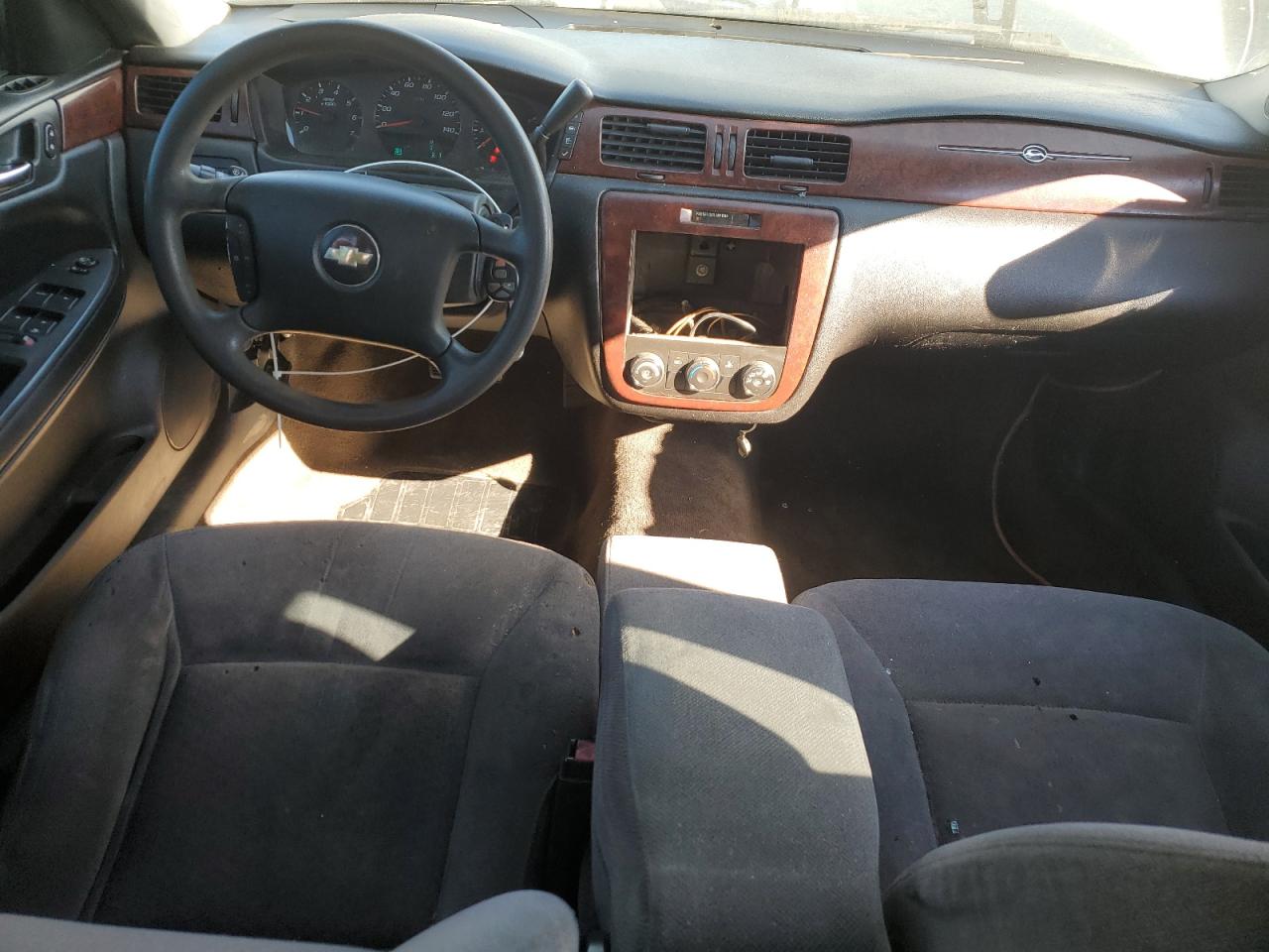 2008 Chevrolet Impala - Image 8
