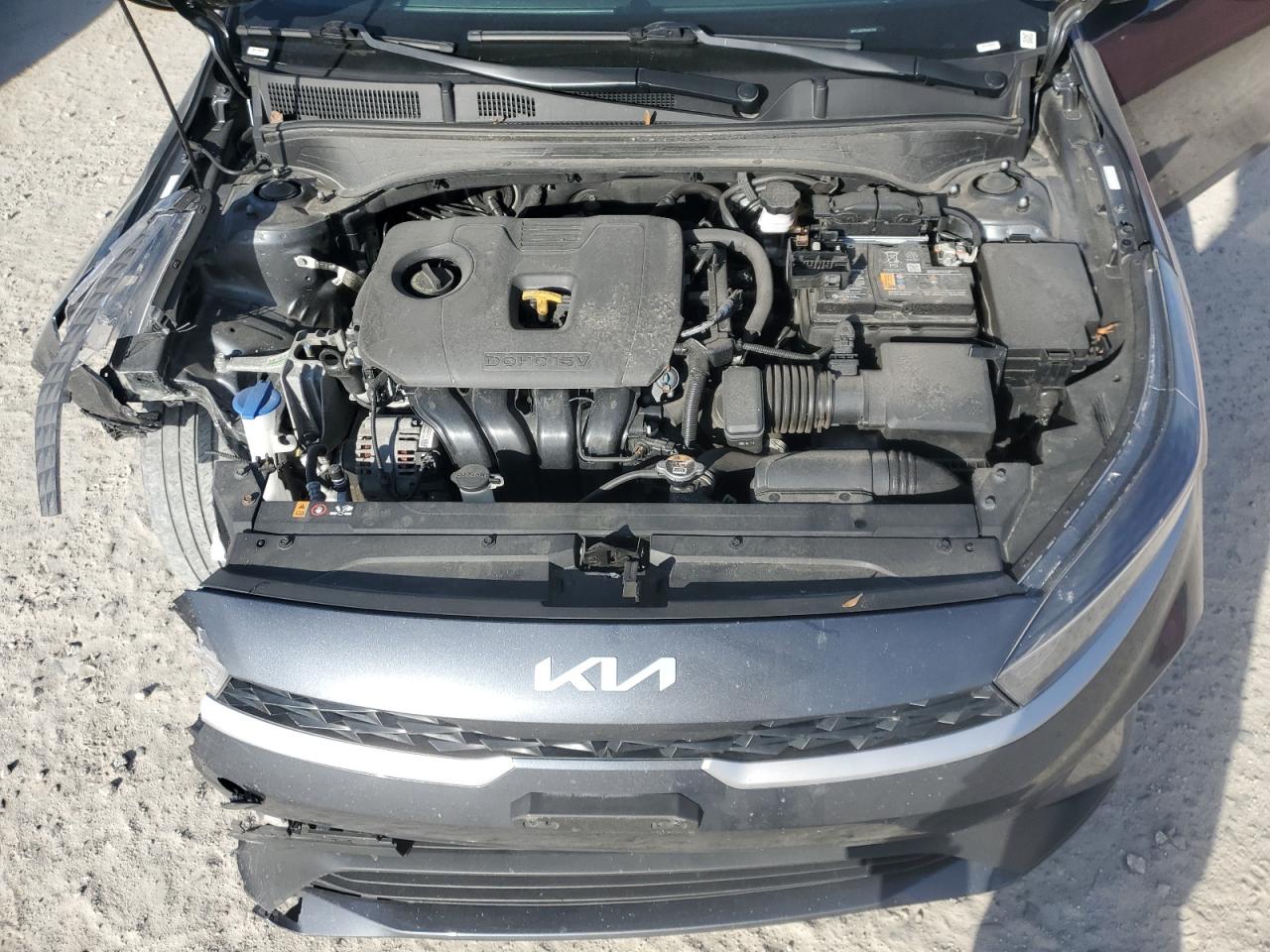 2023 Kia Forte - Image 11