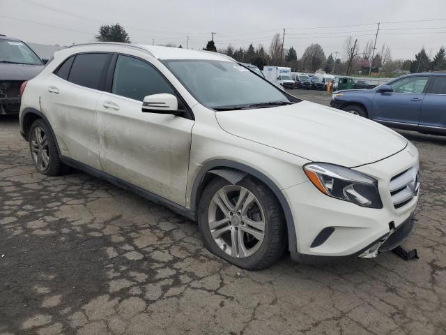  MERCEDES-BENZ GLA-CLASS 2016 Biały