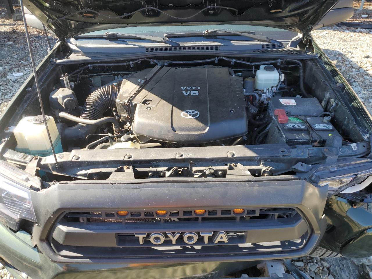 2013 Toyota Tacoma - Image 11