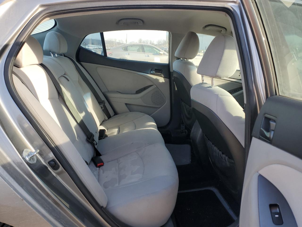 2015 Kia Optima - Image 10