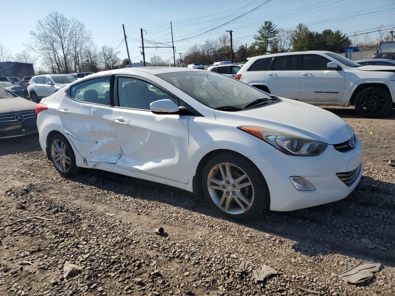 2013 Hyundai Elantra - Image 4