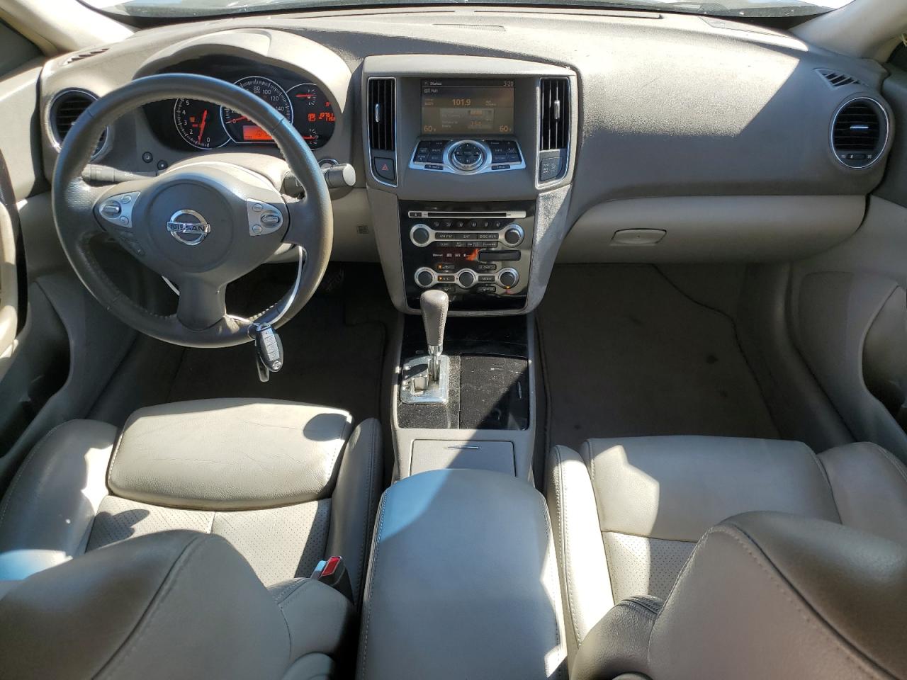 2009 Nissan Maxima - Image 8