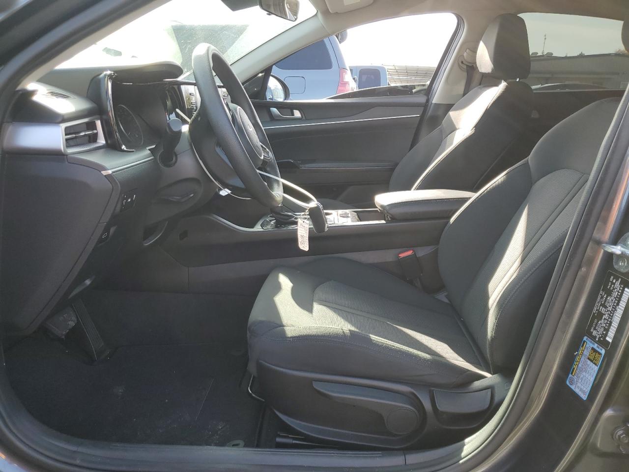 2022 Kia K5 - Image 7