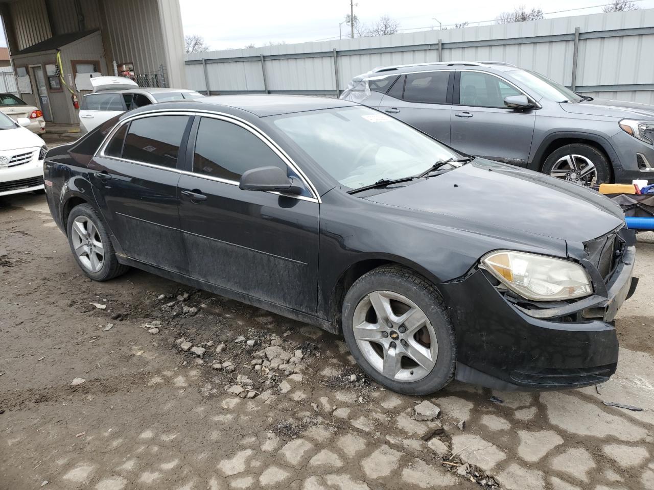 2011 Chevrolet Malibu - Image 4