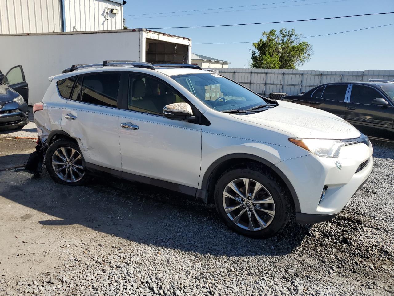 2018 Toyota RAV 4 - Image 4
