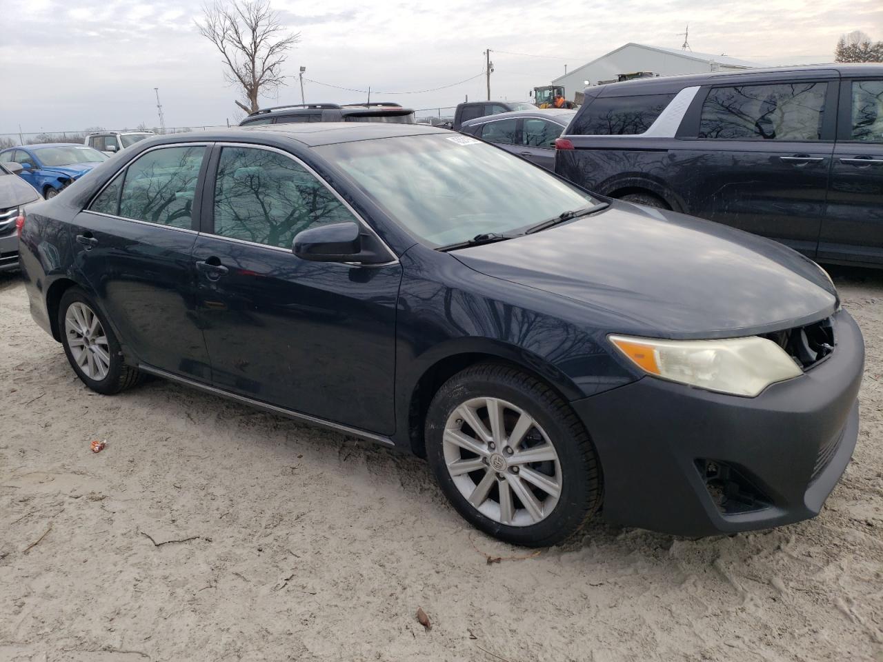 2012 Toyota Camry - Image 4