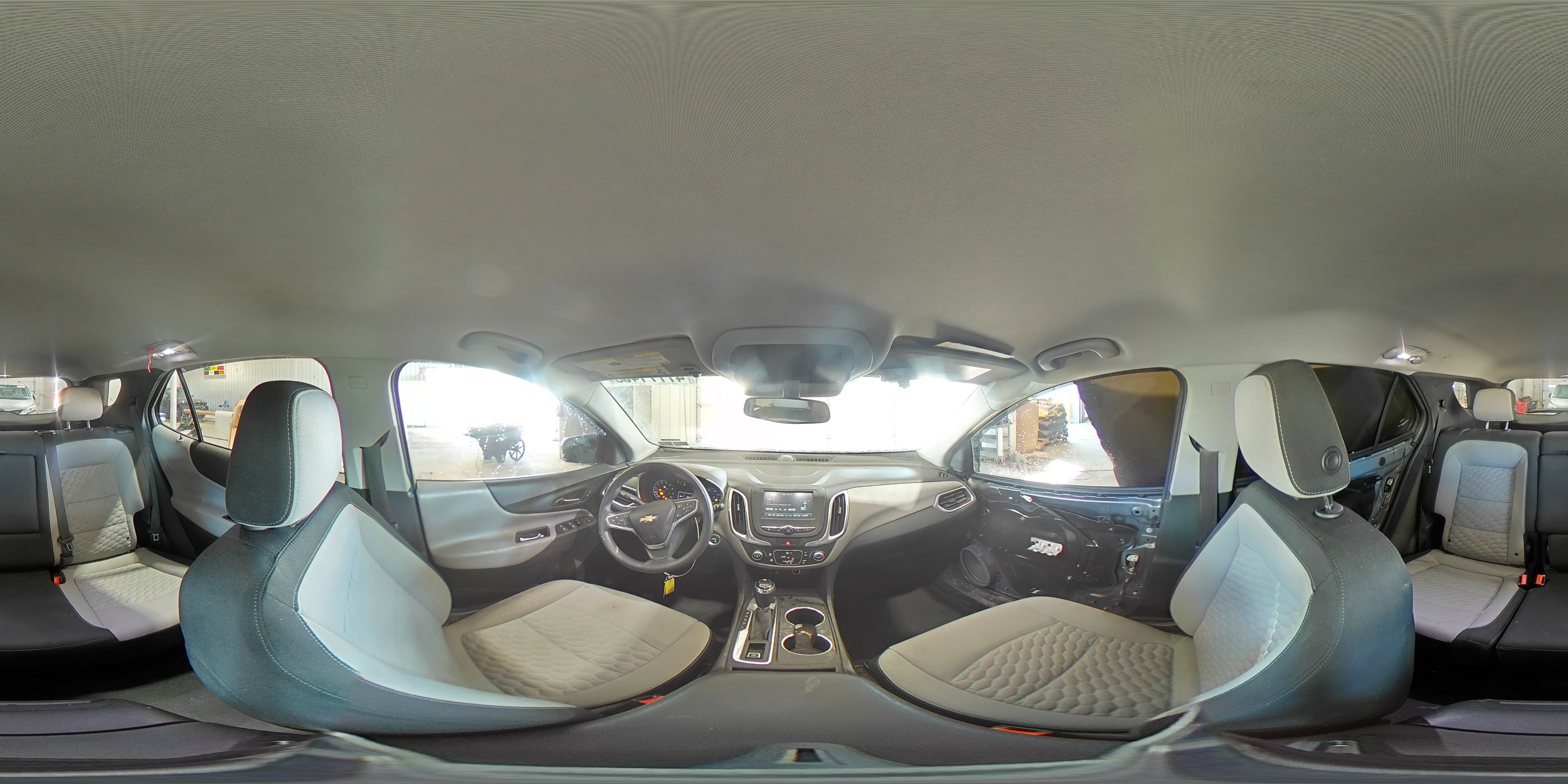 2018 Chevrolet Equinox - Image 16