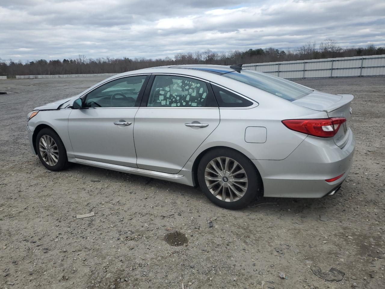 2015 Hyundai Sonata - Image 2