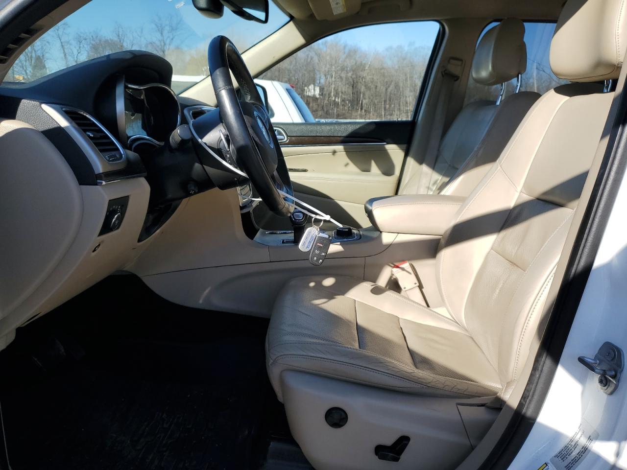 2015 Jeep Grand Cherokee - Image 7