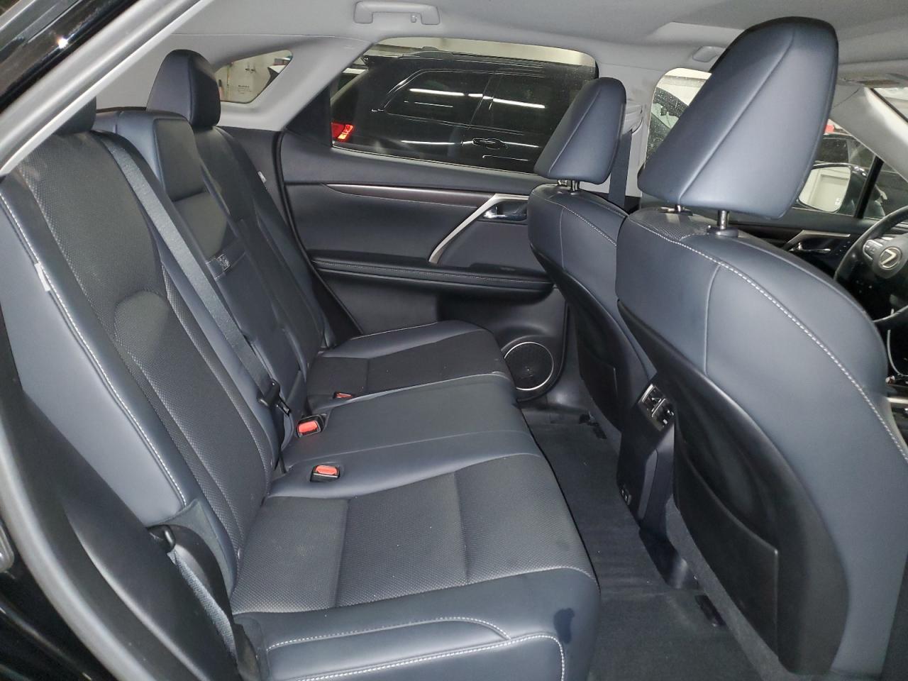 2021 Lexus RX - Image 11