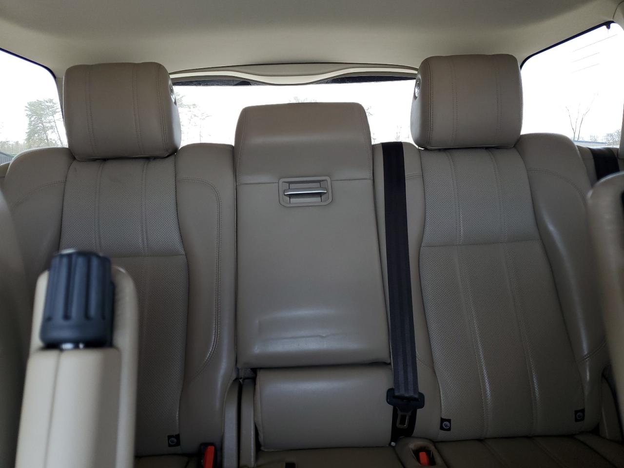2013 Land Rover Range Rover - Image 10