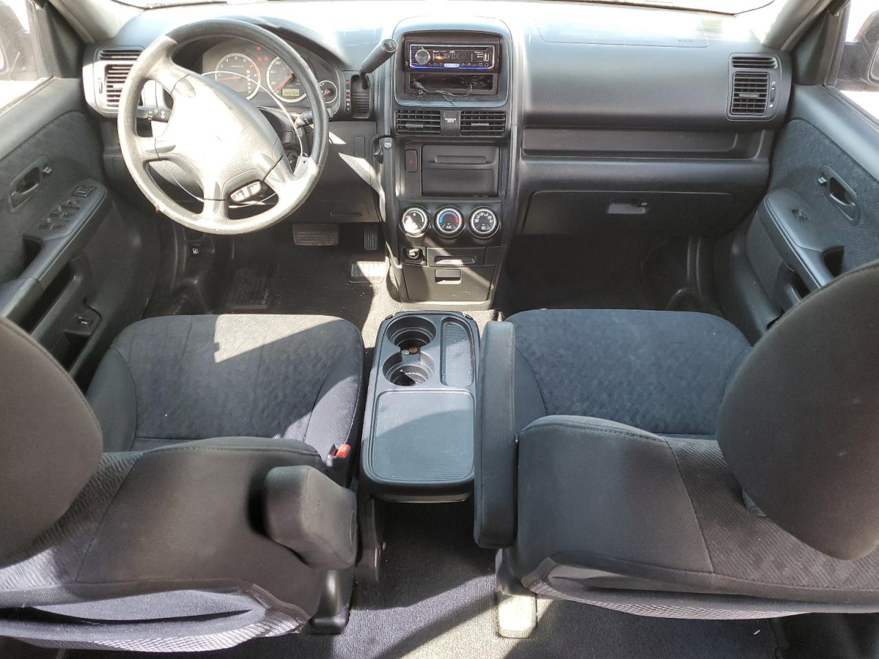 2005 Honda CR-V - Image 8