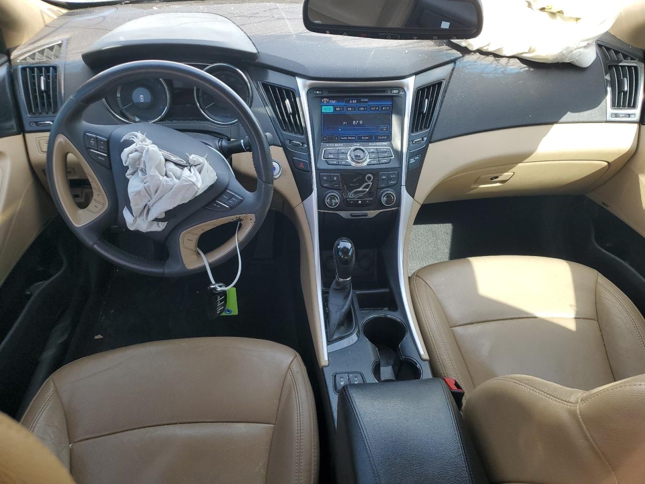 2013 Hyundai Sonata - Image 8