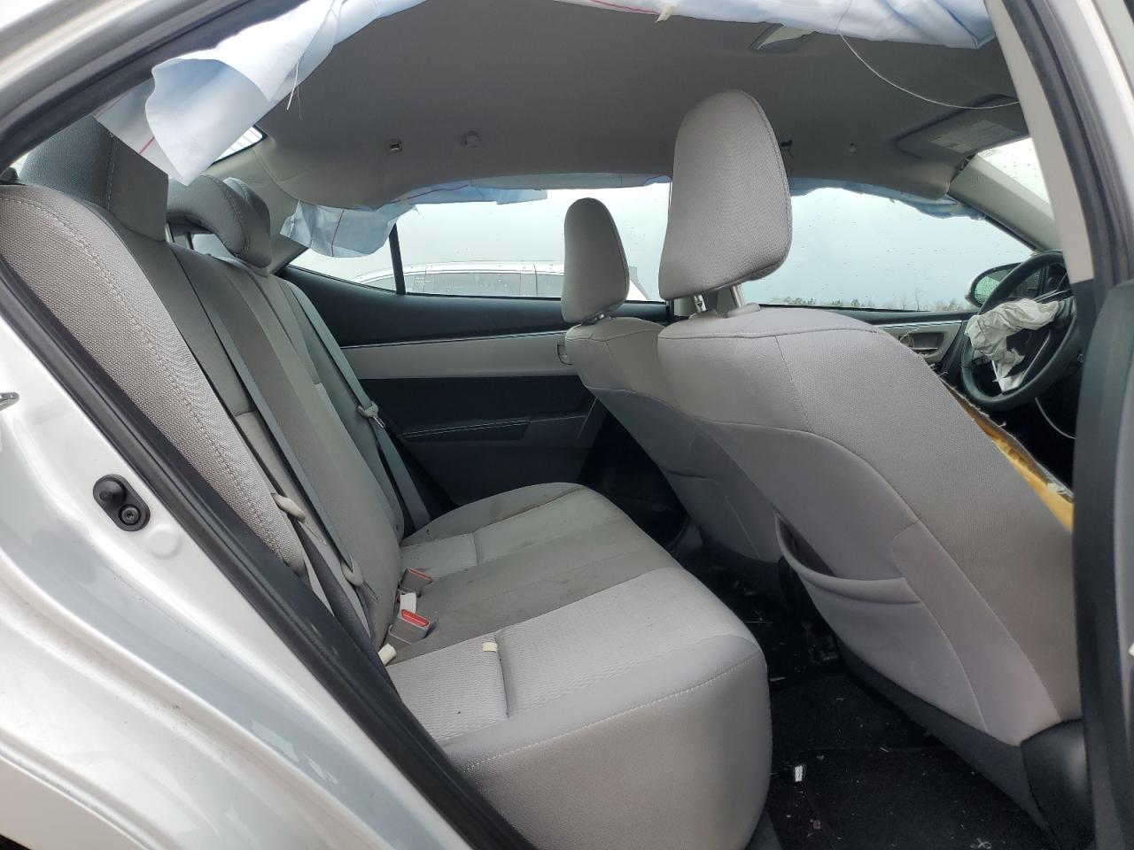2014 Toyota Corolla - Image 10
