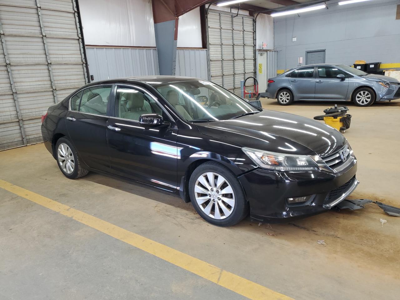 2015 Honda Accord - Image 4
