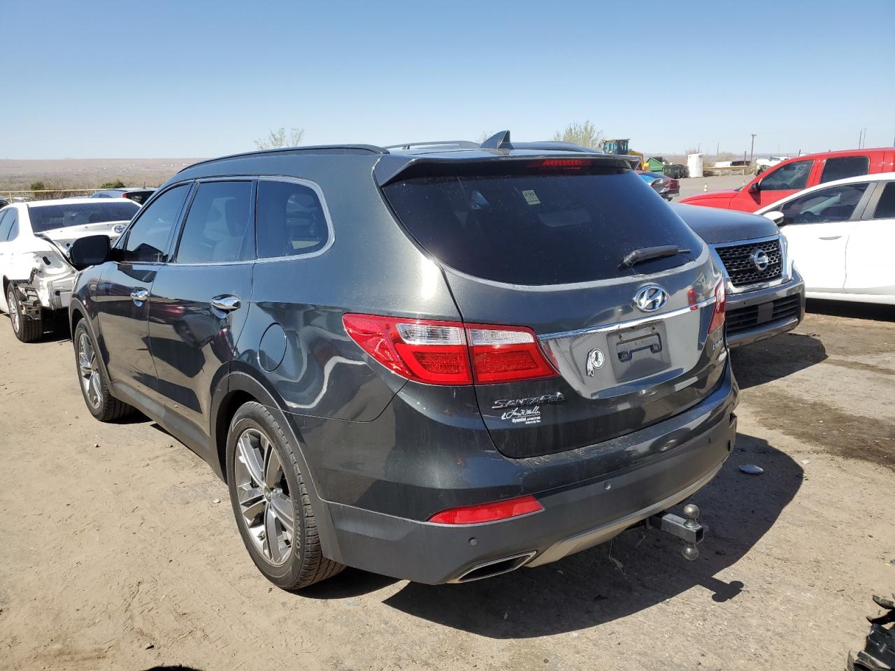 2014 Hyundai Santa Fe - Image 2
