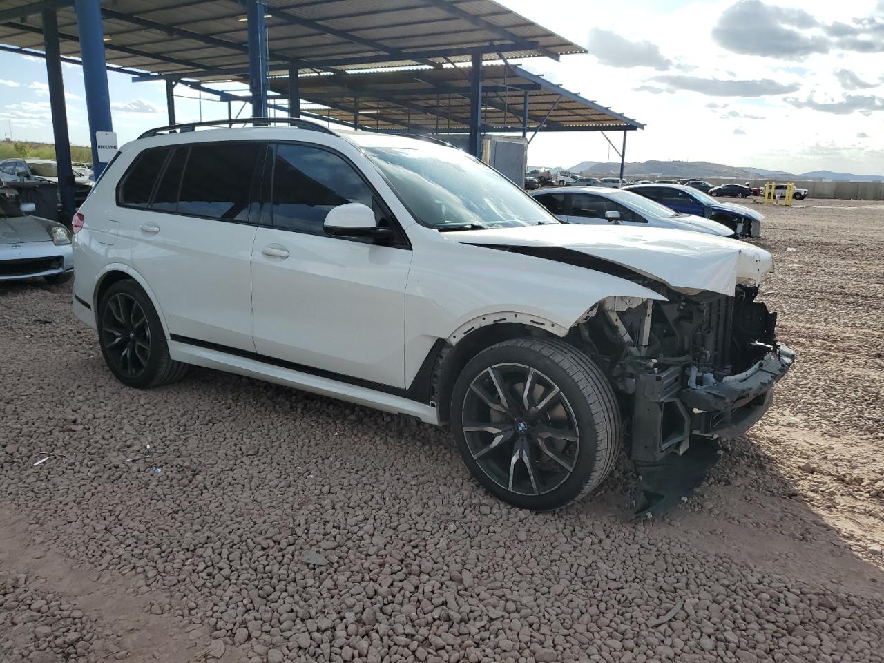 2021 BMW X7 - Image 4