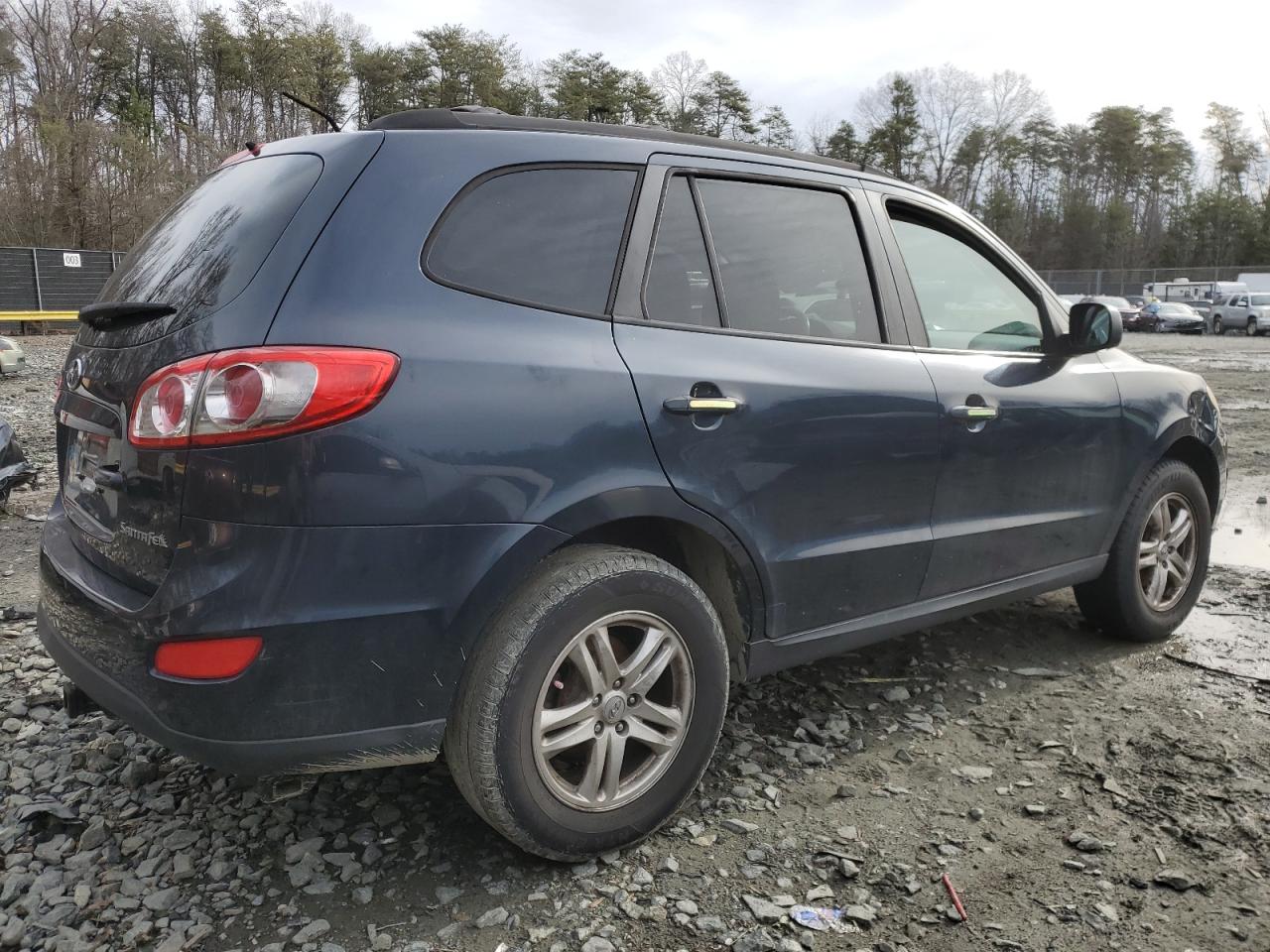 2011 Hyundai Santa Fe - Image 3