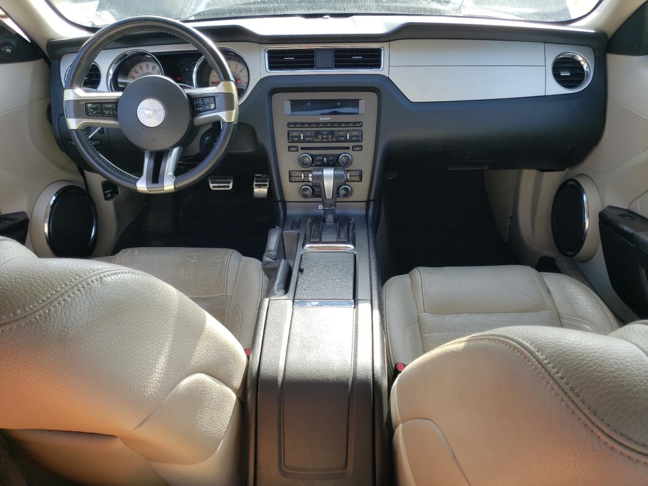 2011 Ford Mustang - Image 8
