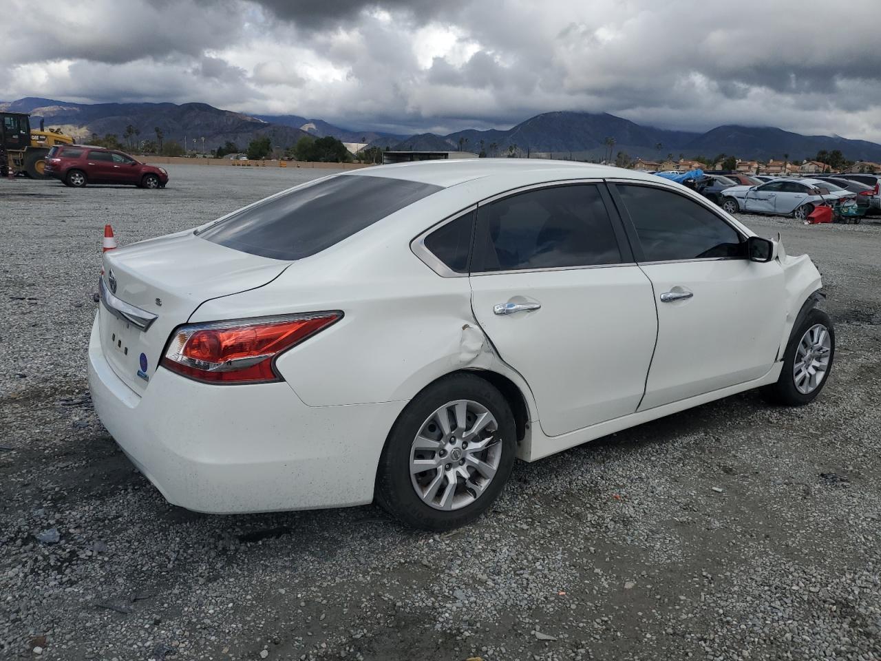 2014 Nissan Altima - Image 3