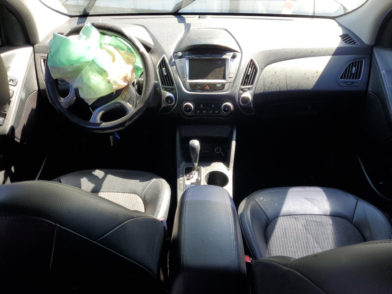 2011 Hyundai Tucson - Image 8