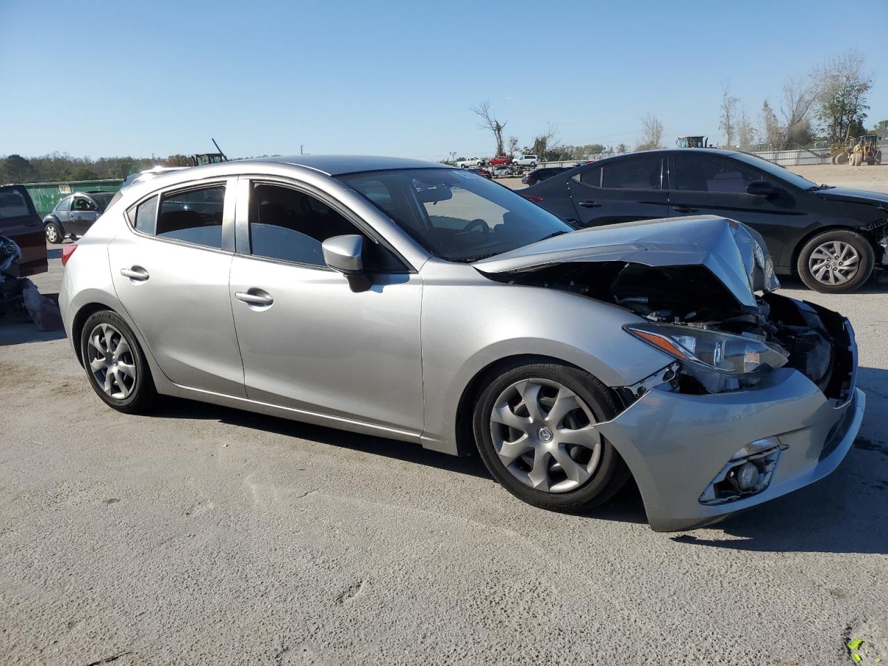 2014 Mazda 3 - Image 4