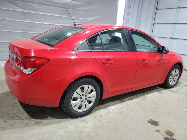 Sedans CHEVROLET CRUZE 2015 Czerwony