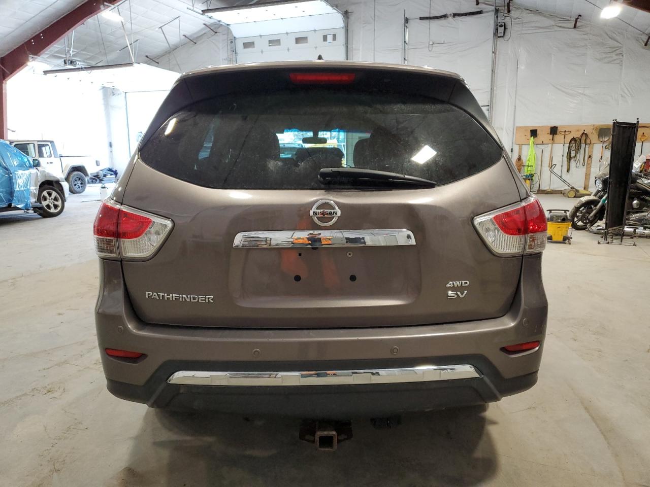 2014 Nissan Pathfinder - Image 6