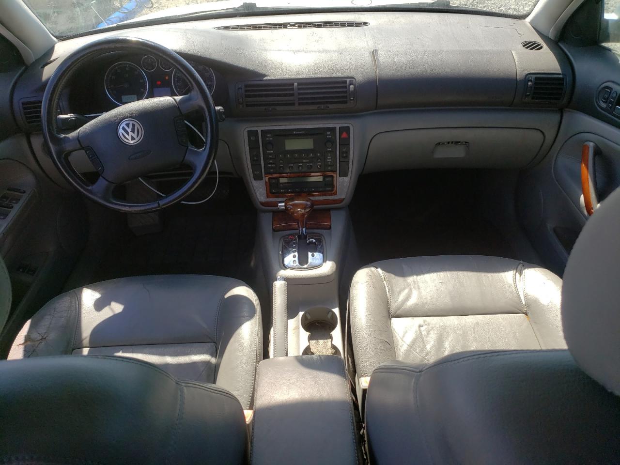 2003 Volkswagen Passat Glx VIN: WVWWH63B33E127058 Lot: 50375235