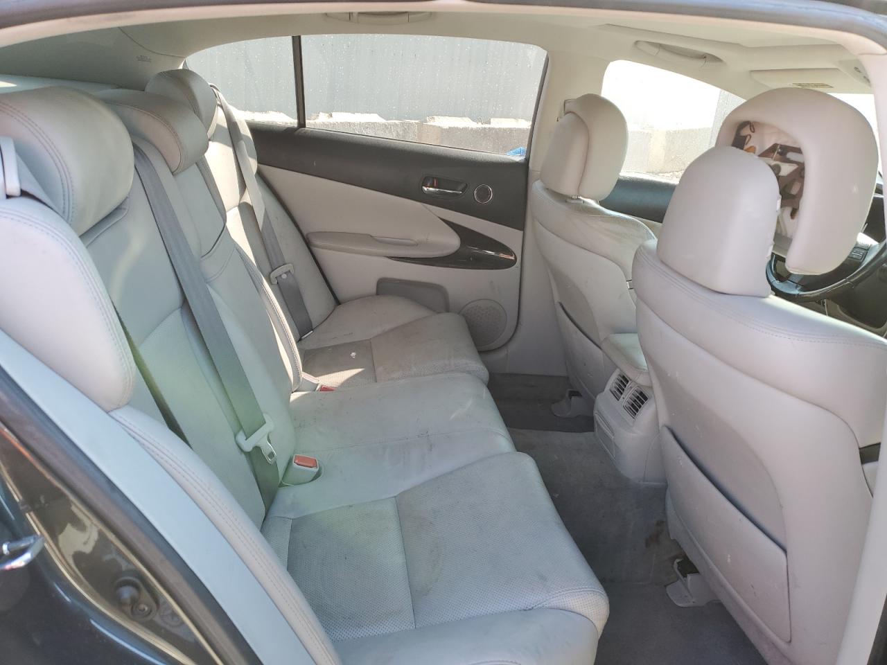 2010 Lexus GS - Image 10