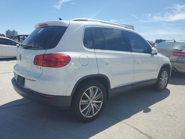  VOLKSWAGEN TIGUAN 2016 Biały