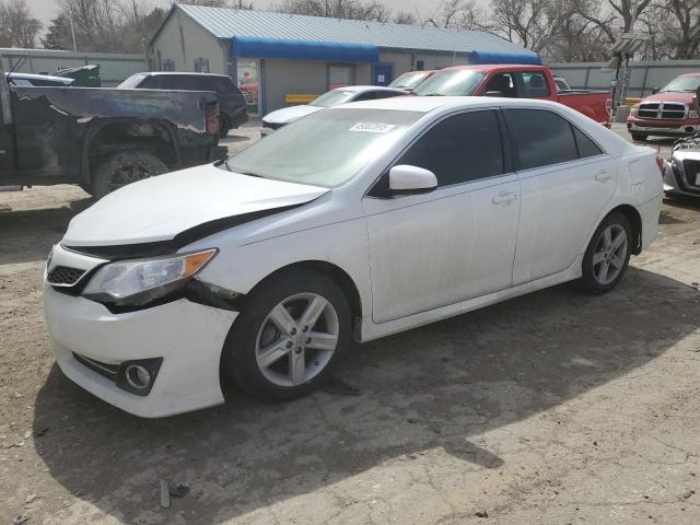 Sedans TOYOTA CAMRY 2012 Biały