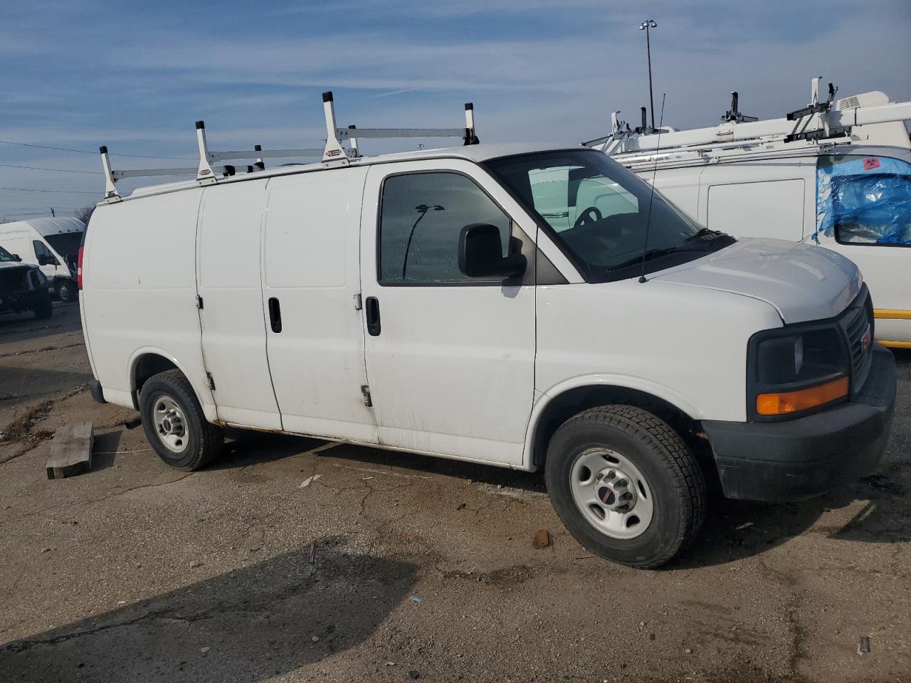 2007 GMC Savana - Image 4