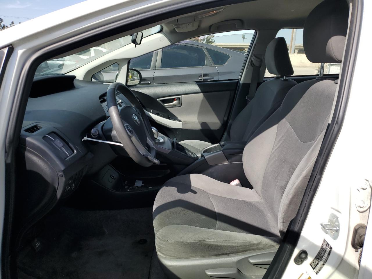 2012 Toyota Prius - Image 7