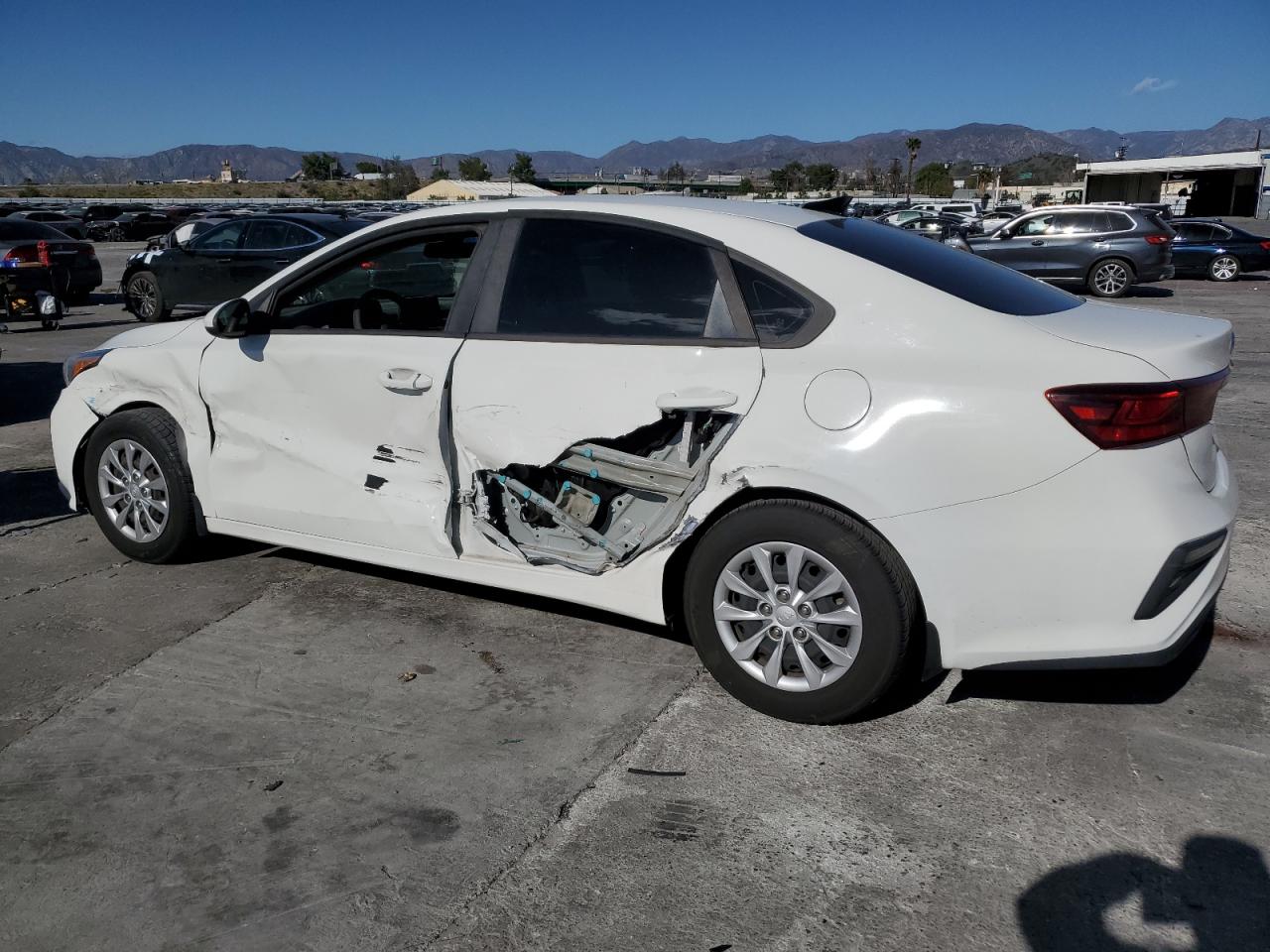 2019 Kia Forte - Image 2