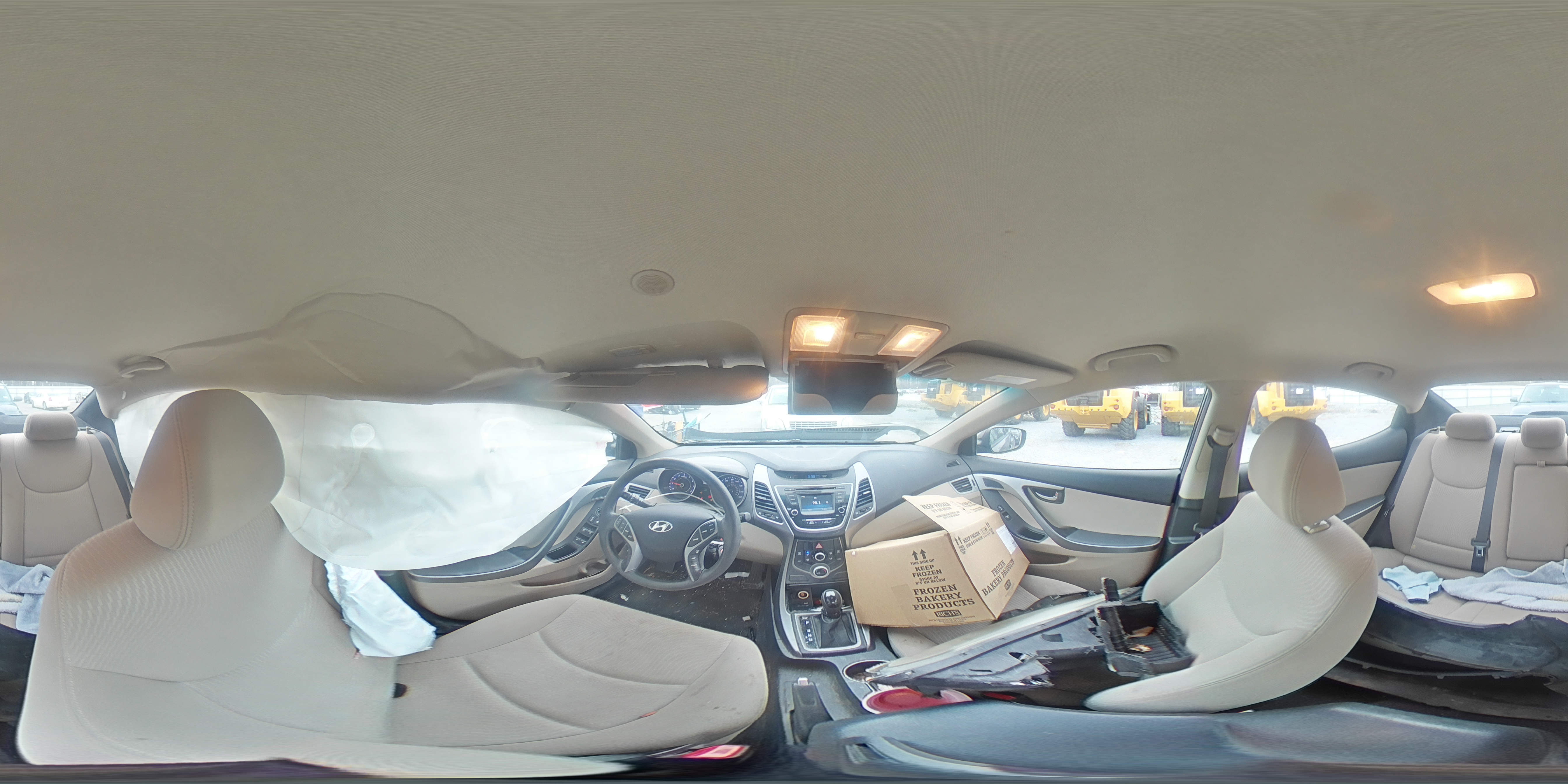 2015 Hyundai Elantra - Image 13