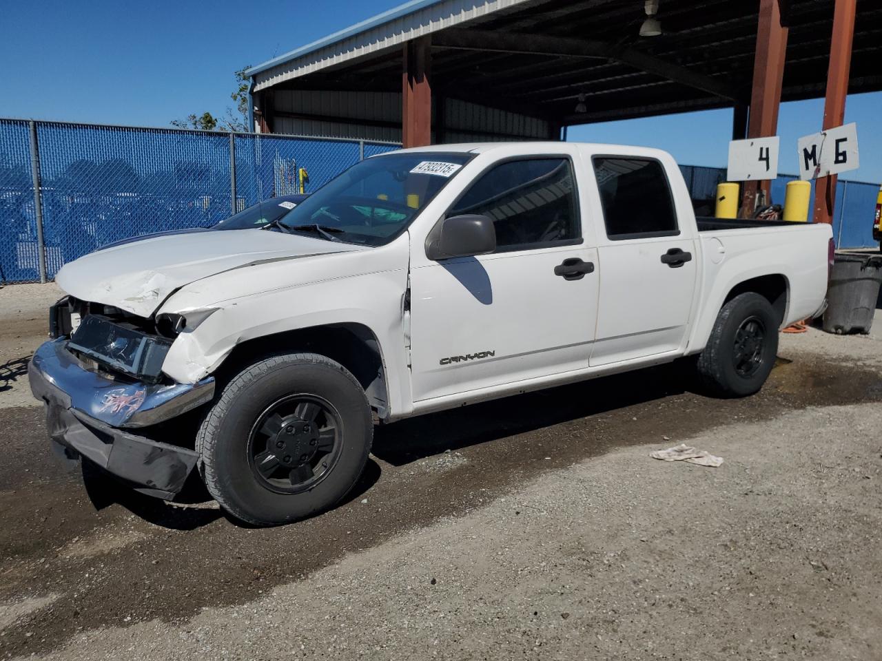 2004 GMC Canyon - Image 1