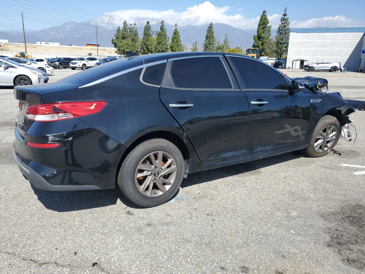 2020 Kia Optima - Image 3