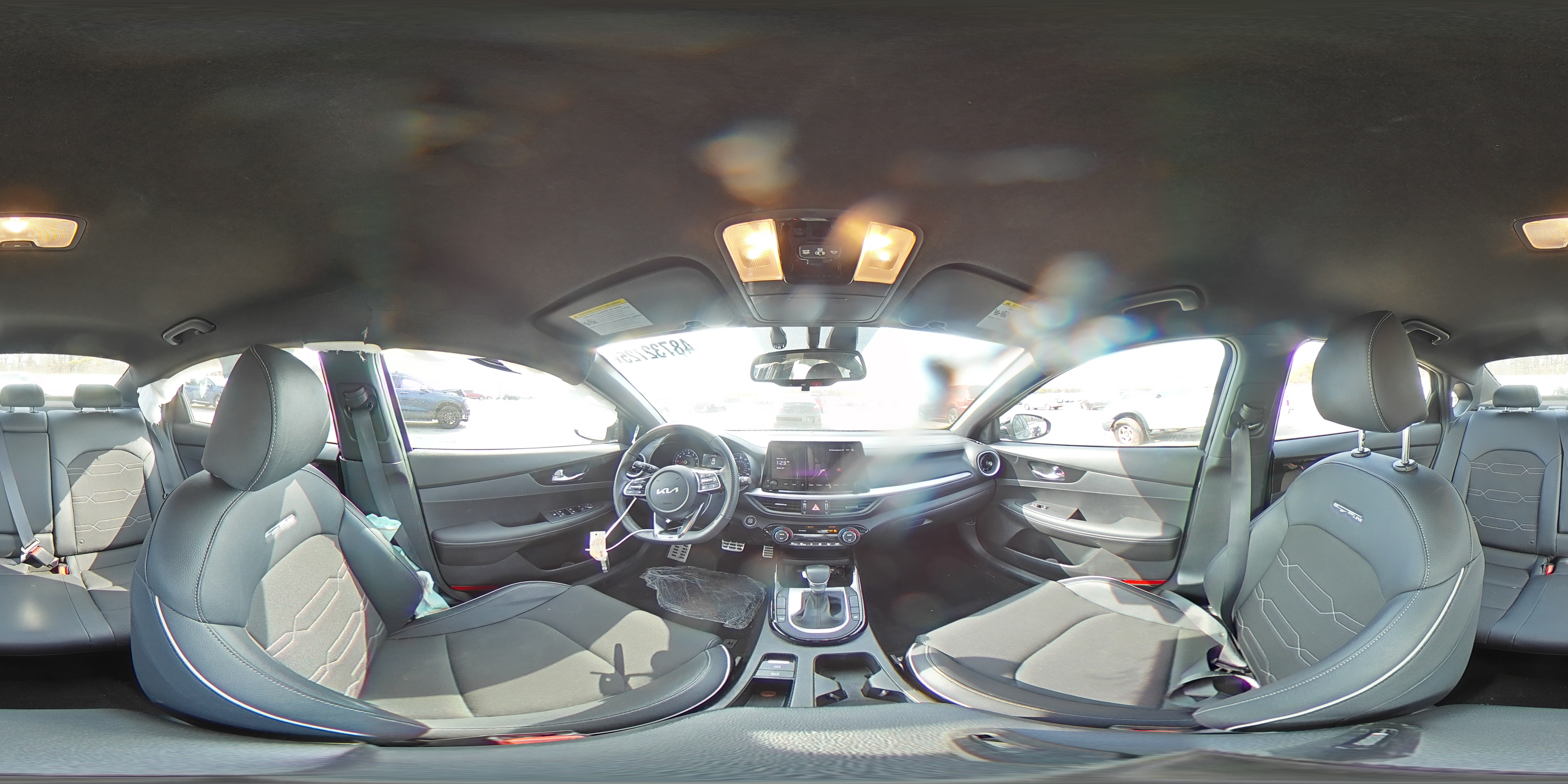 2024 Kia Forte - Image 13