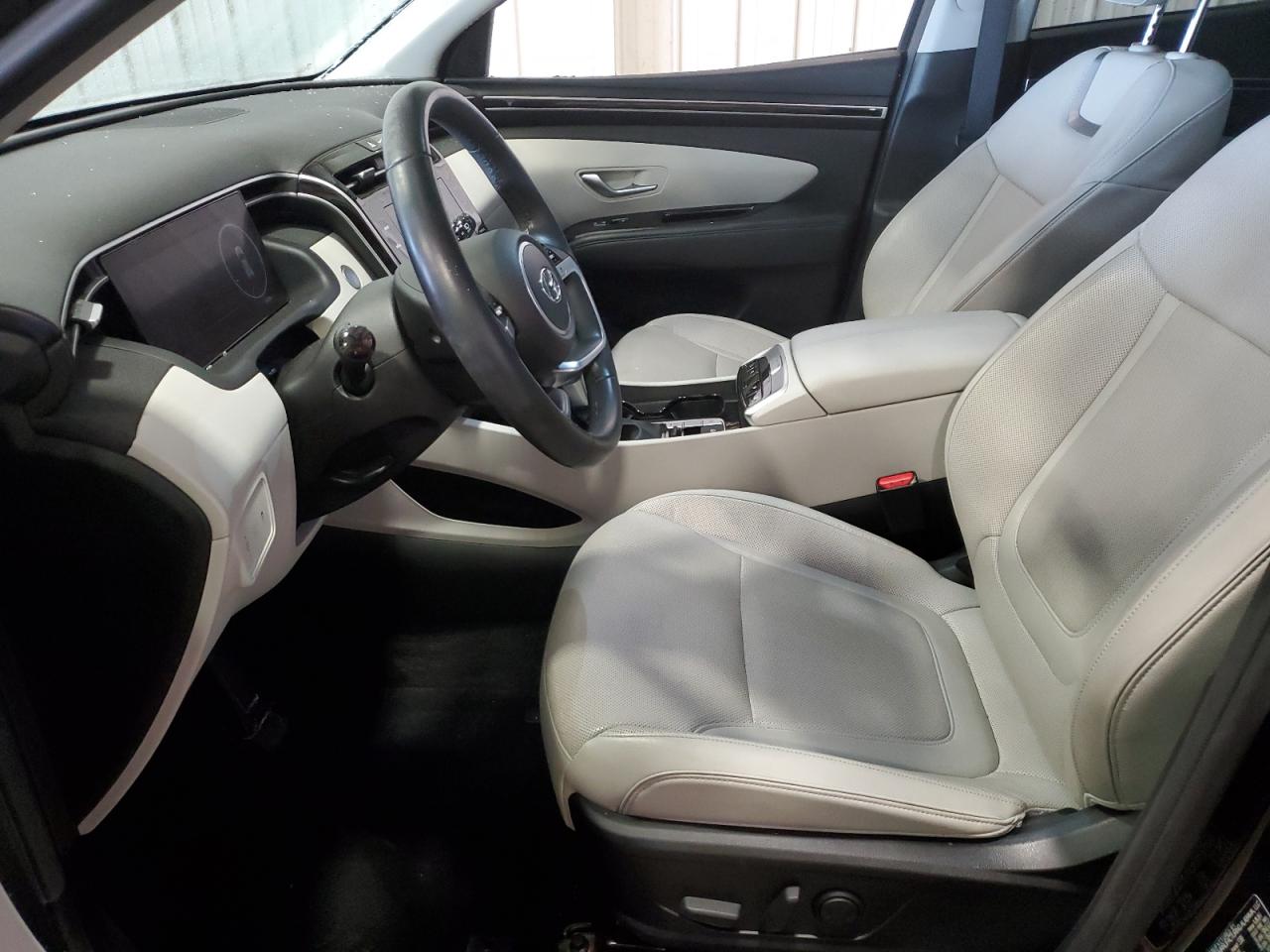 2022 Hyundai Tucson - Image 7