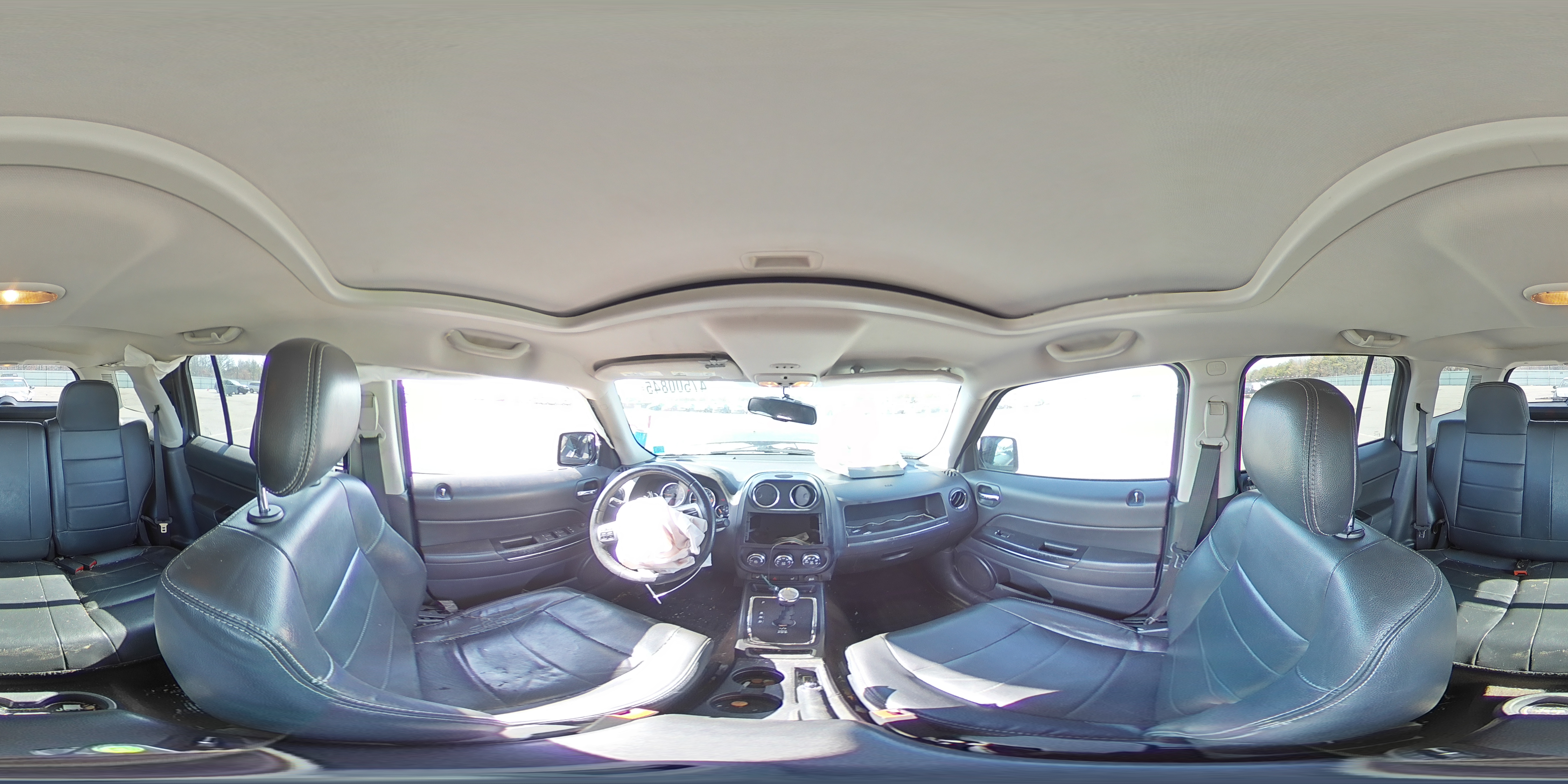 2014 Jeep Liberty (Patriot) - Image 14