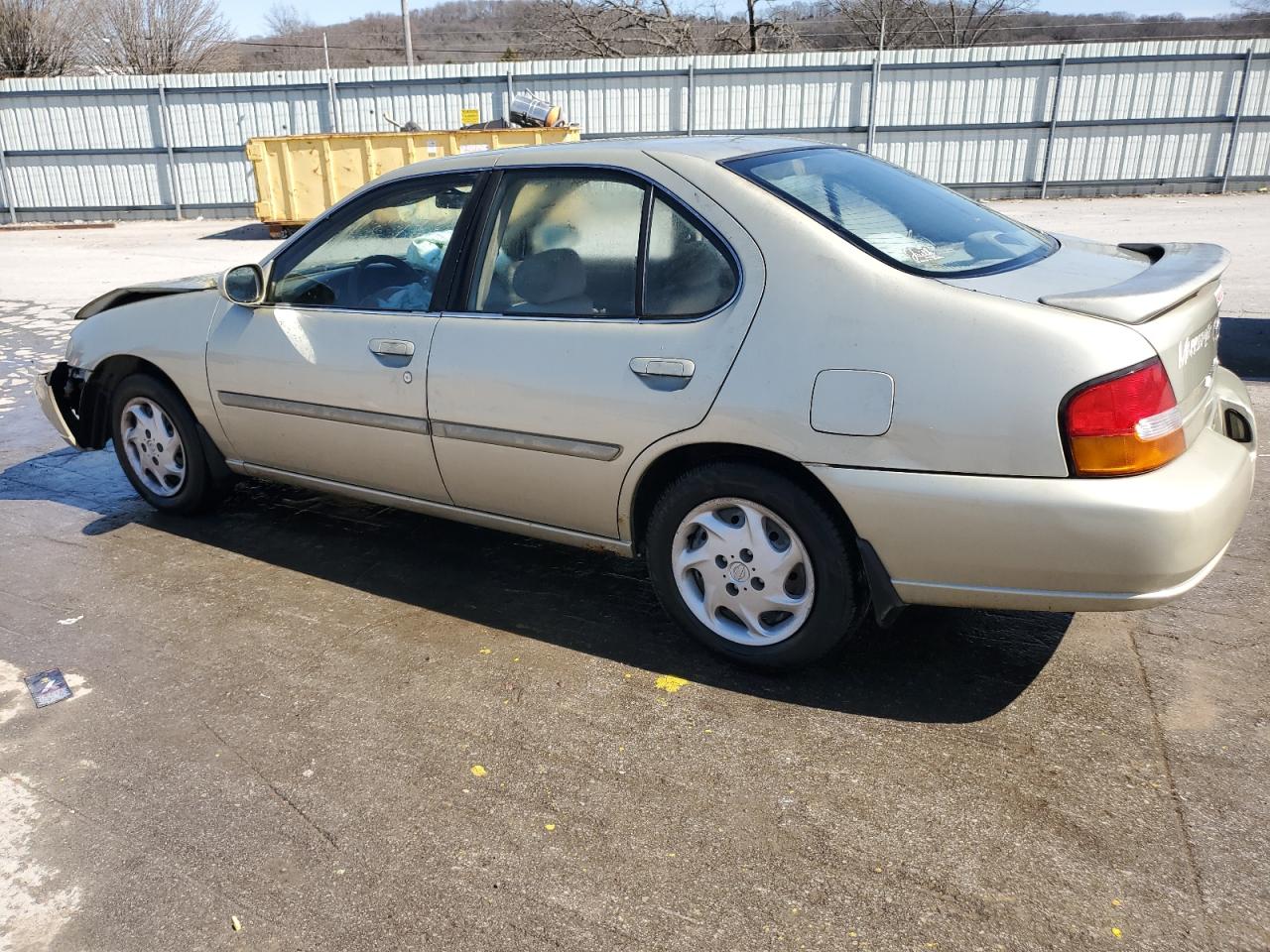 1999 Nissan Altima - Image 2