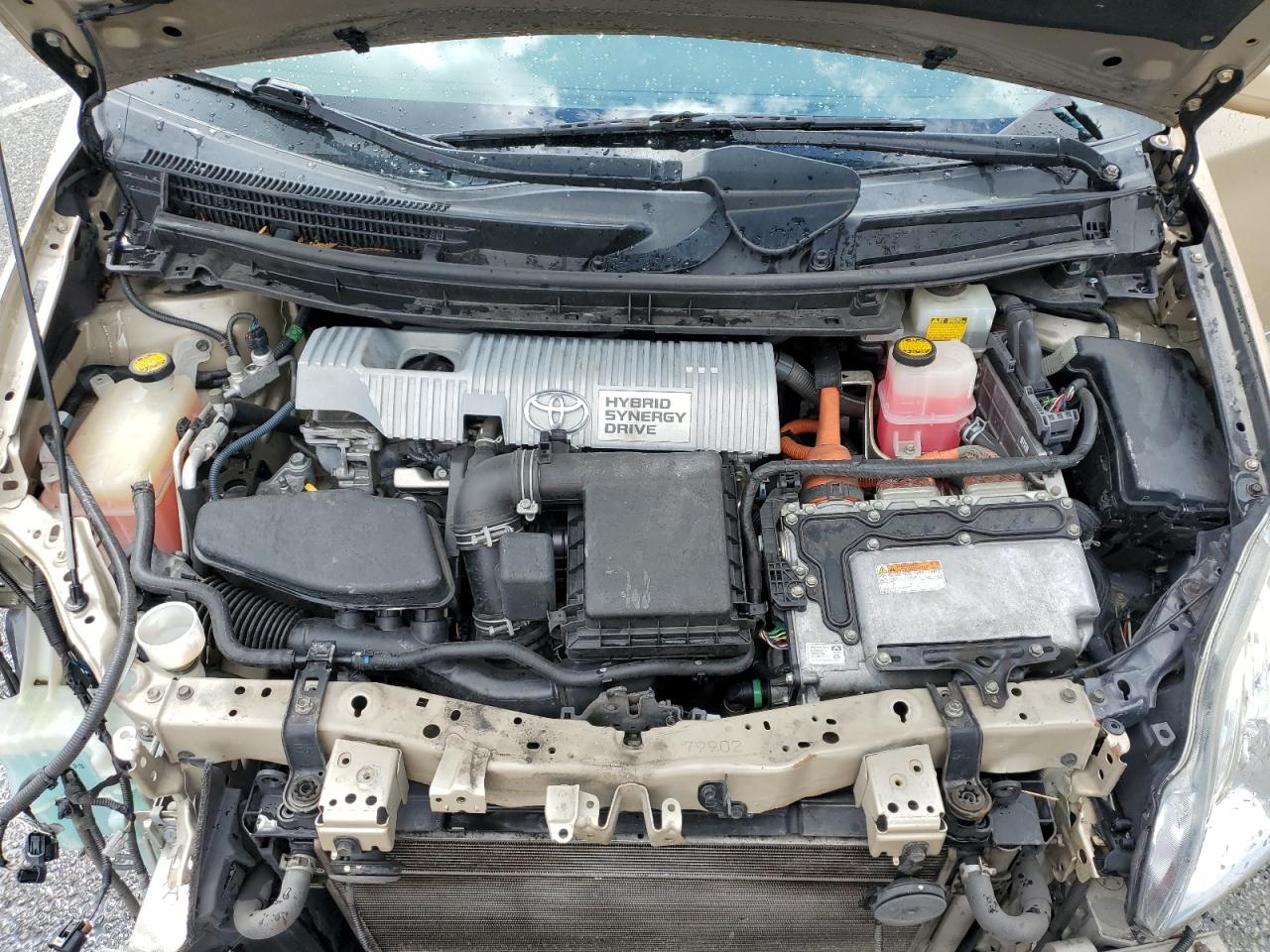 2010 Toyota Prius - Image 12