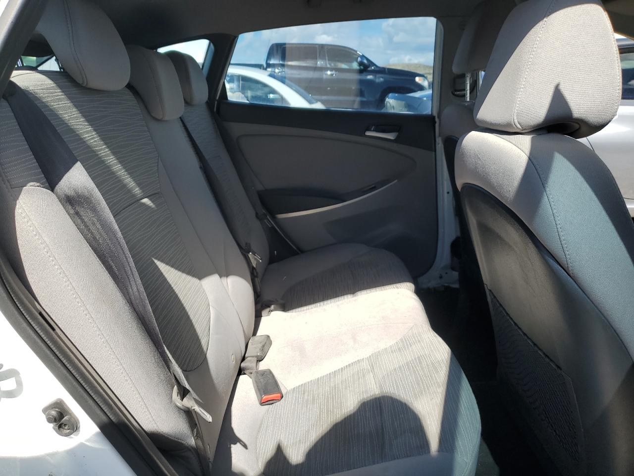 2015 Hyundai Accent - Image 10