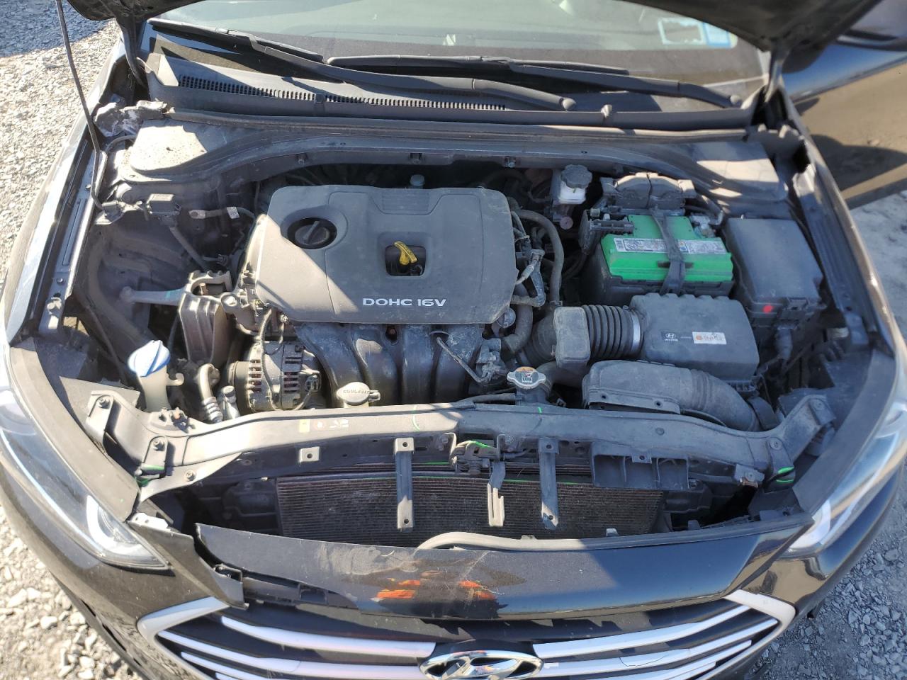 2017 Hyundai Elantra - Image 11